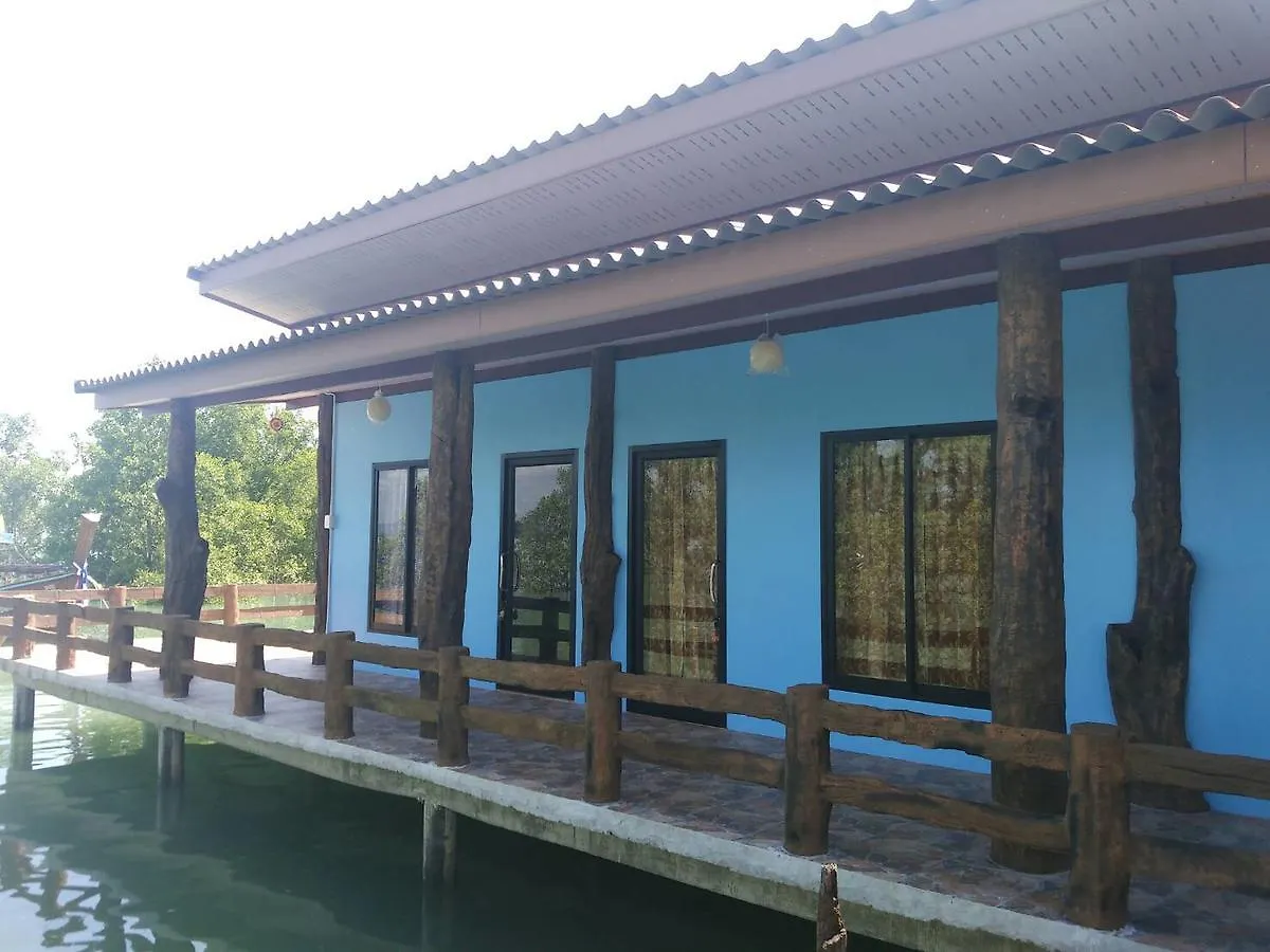 ** Vendégház Chomlay Room & Restaurant Ko Lanta Thaiföld