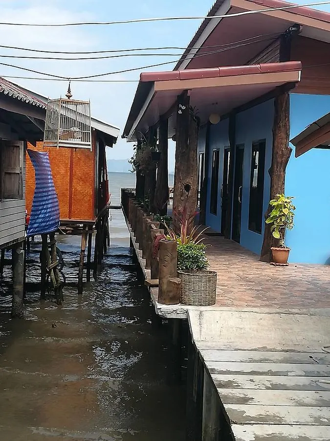 Chomlay Room & Restaurant Ko Lanta Casa de hóspedes